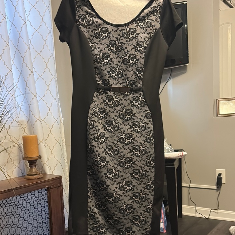 Annabelle Cream and Black Sheath Midi Dress